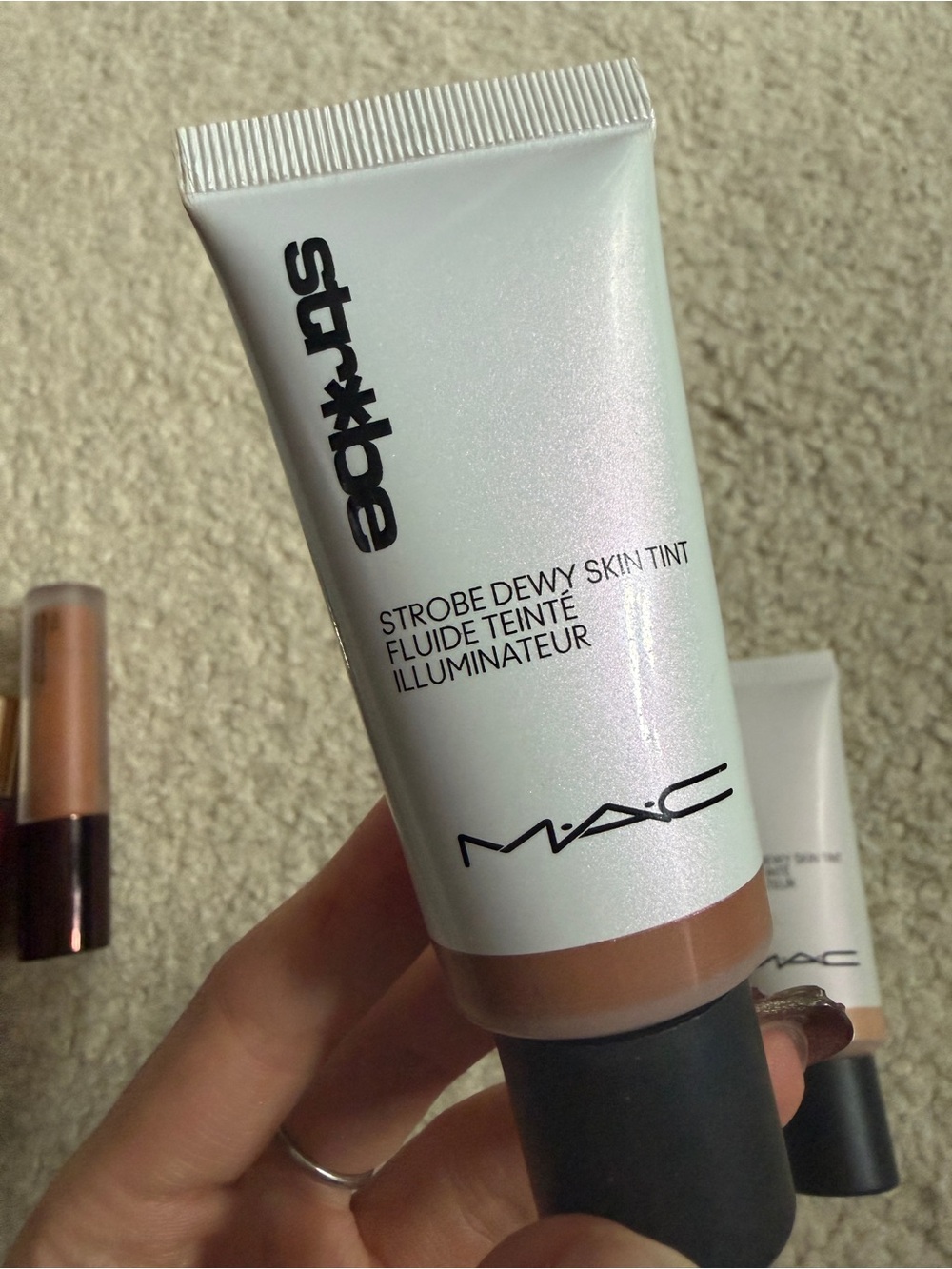 New MAC Cosmetics Strobe Dewy Skin Tint - deep 1